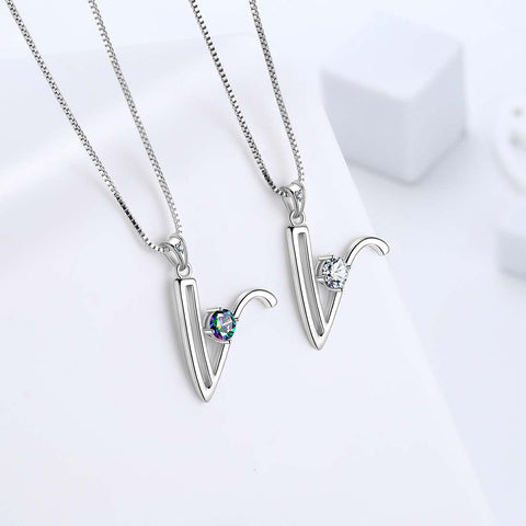 Collana con ciondolo con lettera iniziale V da donna, nome ragazza, regalo di gioielli in argento sterling 925 Collana con ciondolo con lettera iniziale V da donna, nome ragazza, regalo di gioielli in argento sterling 925