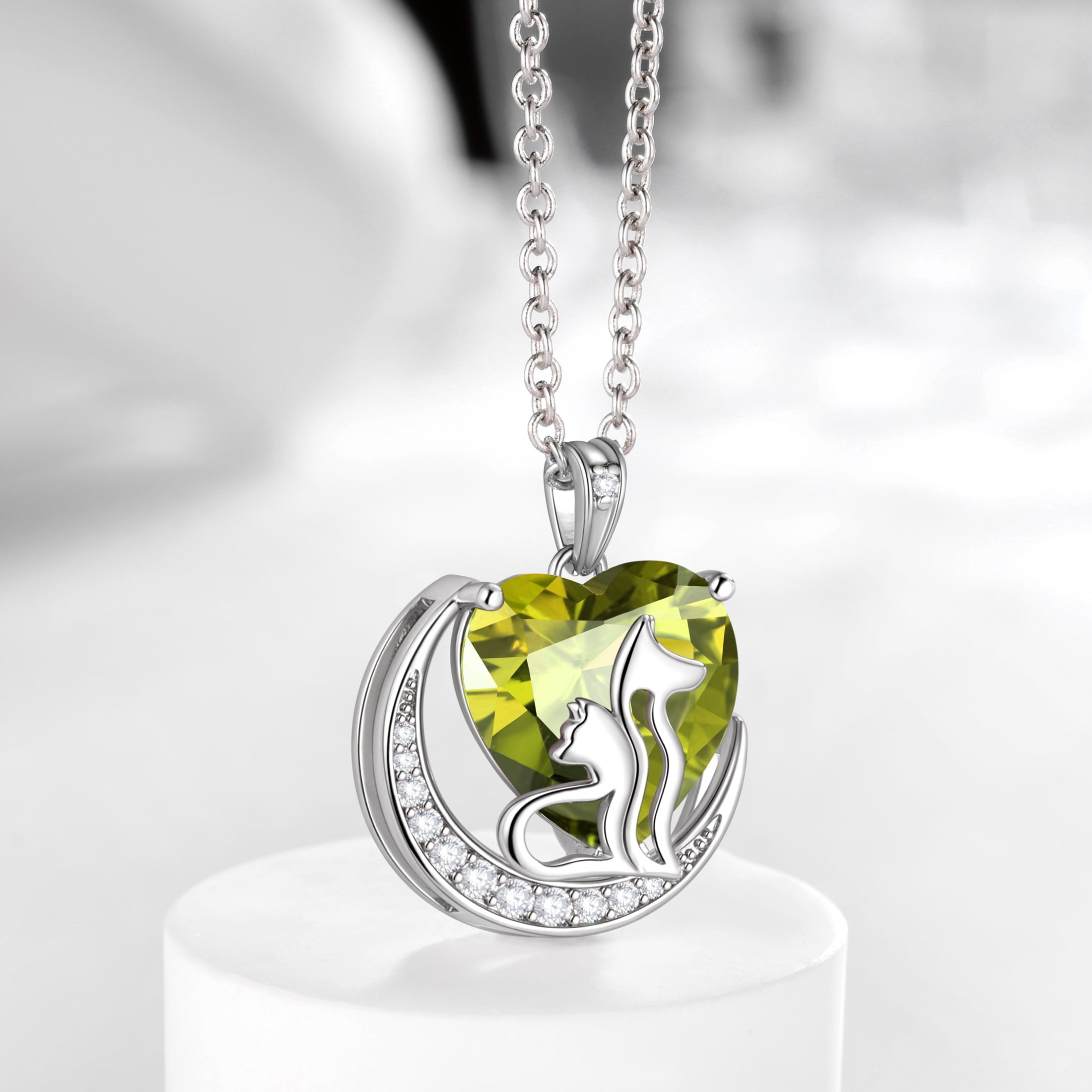 Women Animal Cat and Dog Necklace Green Heart August Birthstone Charm Peridot Pendant Jewelry Birthday Mother's Day Gift for Mom Wife Daughter Pet Lover - Aurora Tears
