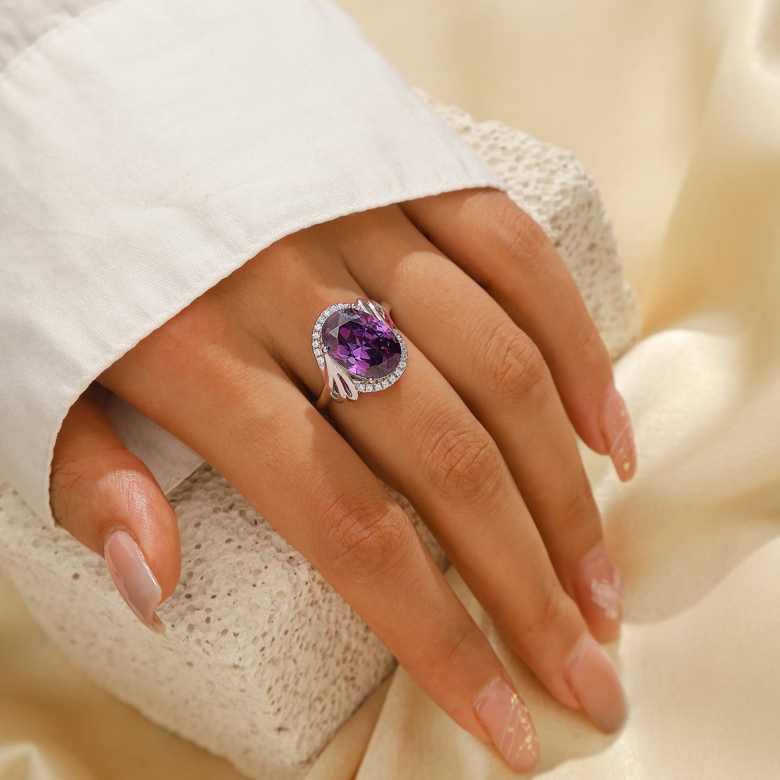 Halo Oval 8Ct Women Ring 925 Sterling Silver February Birthstone Amethyst Purple Crystal Jewelry Mother Grandma Birthday Valentine's Day Gift - Aurora Tears