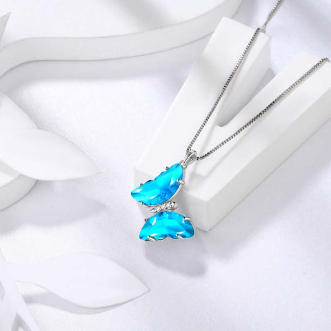Blaue Schmetterlings-Halskette, März-Aquamarin-Geburtsstein-Anhänger, Damen- und Mädchen-Schmuck, Geburtstagsgeschenk