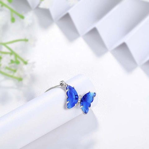 Blaue Schmetterlings-Halskette mit Saphir-Geburtsstein-Anhänger für September, Damen- und Mädchen-Schmuck, Geburtstagsgeschenk