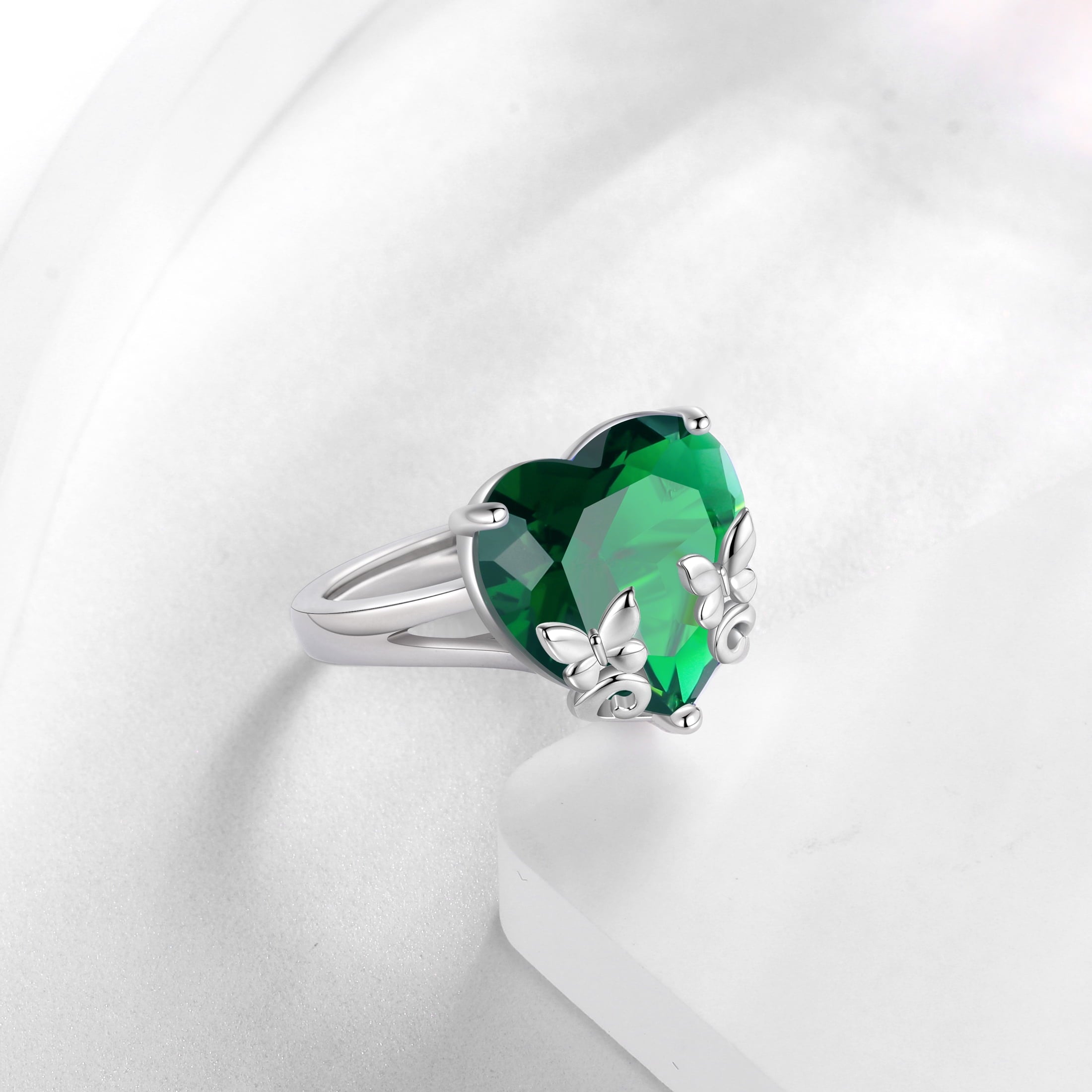 9Ct Women Heart Ring 925 Sterling Silver Butterfly May Birthstone Emerald Green Solitaire Ring Jewelry Birthday Mother's Day Gift - Aurora Tears