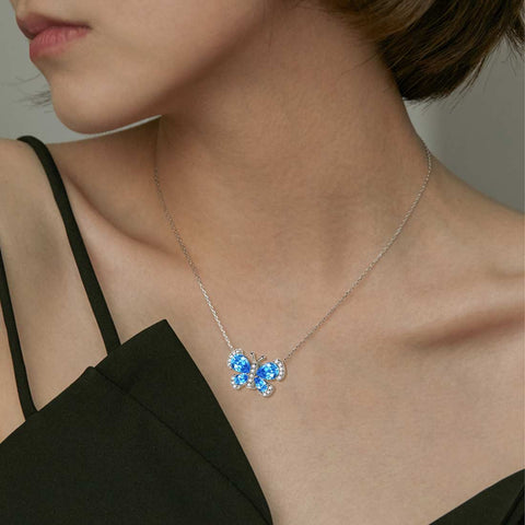 Collier papillon avec pierre de naissance, pendentif aigue-marine de mars, bijoux pour femmes et filles, cadeau d'anniversaire