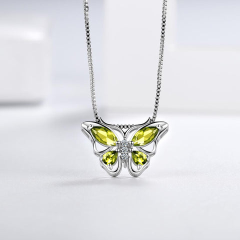 Collana con ciondolo a farfalla Pietra portafortuna di agosto Peridoto Gioielli da donna per ragazze Regalo di compleanno
